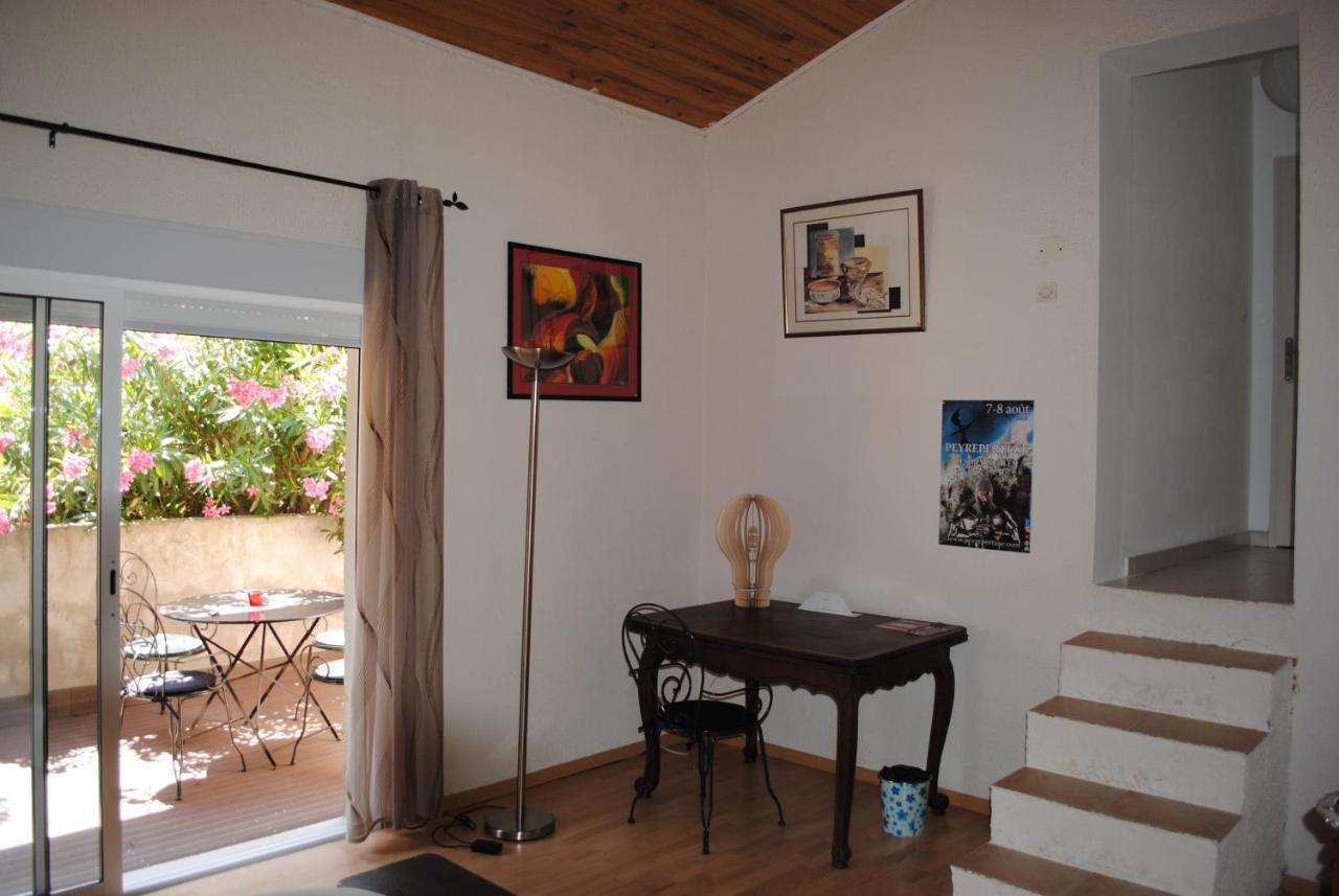 카르카손 Chez Yvette , C'Est Chouette!! B&B 외부 사진